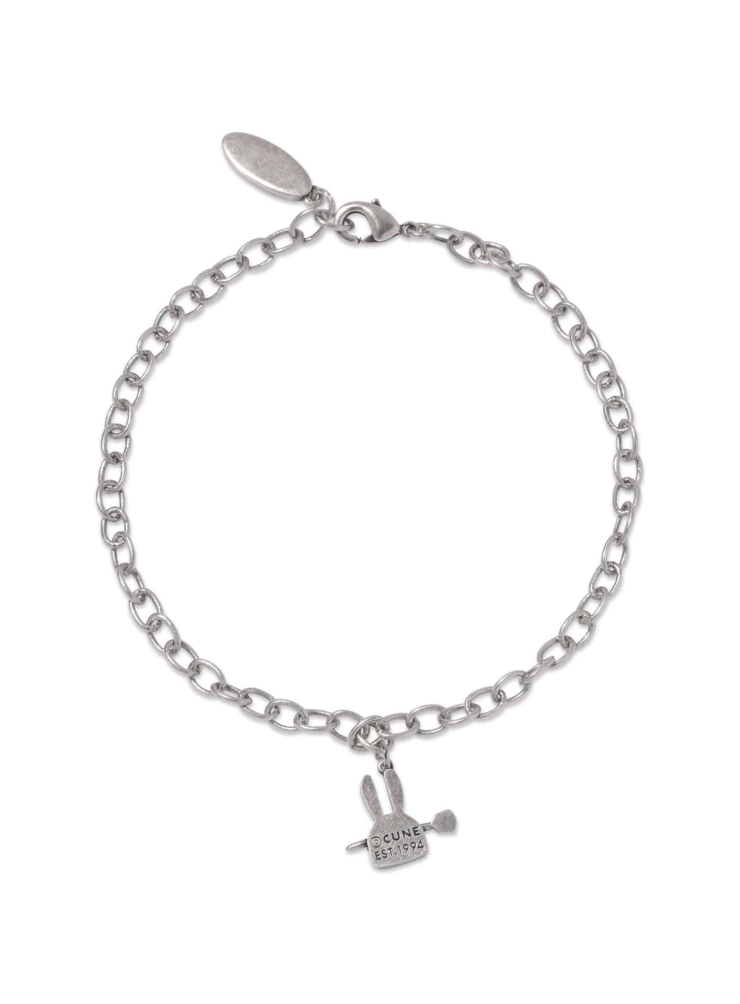 ダーツの矢とウサギブレスレット