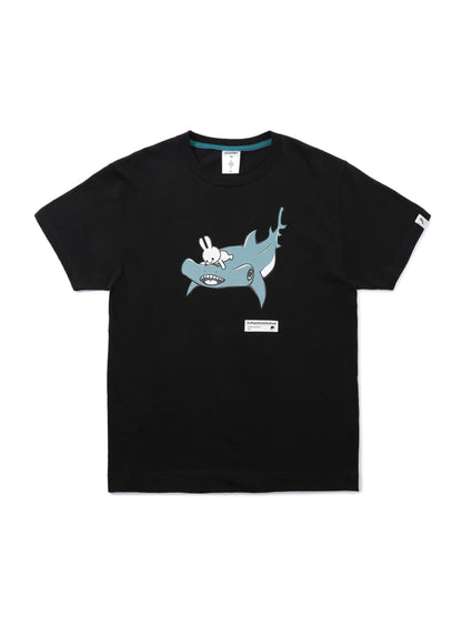水族館のおみやげTシャツ アカシュモクザメ