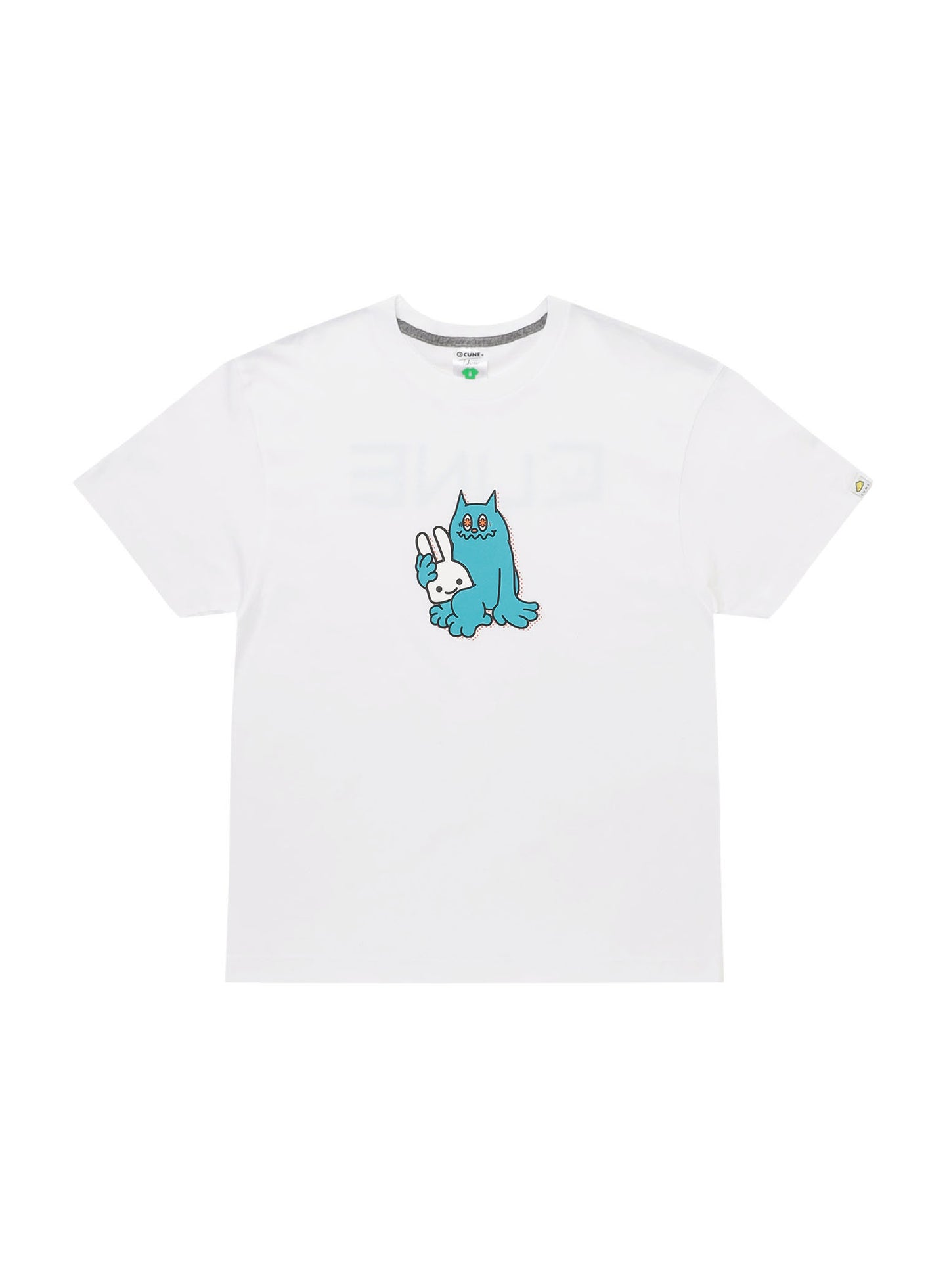 S/S Tee ひざの上