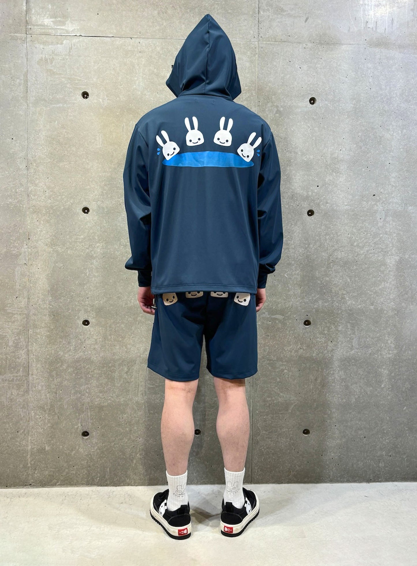 ラッシュガードショーツ