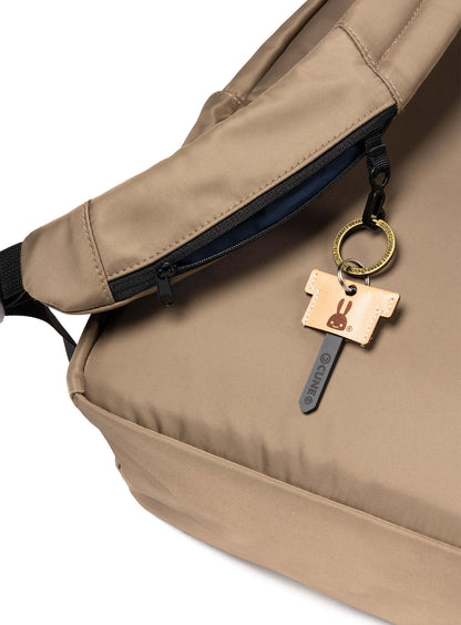 ななめジップバックパック