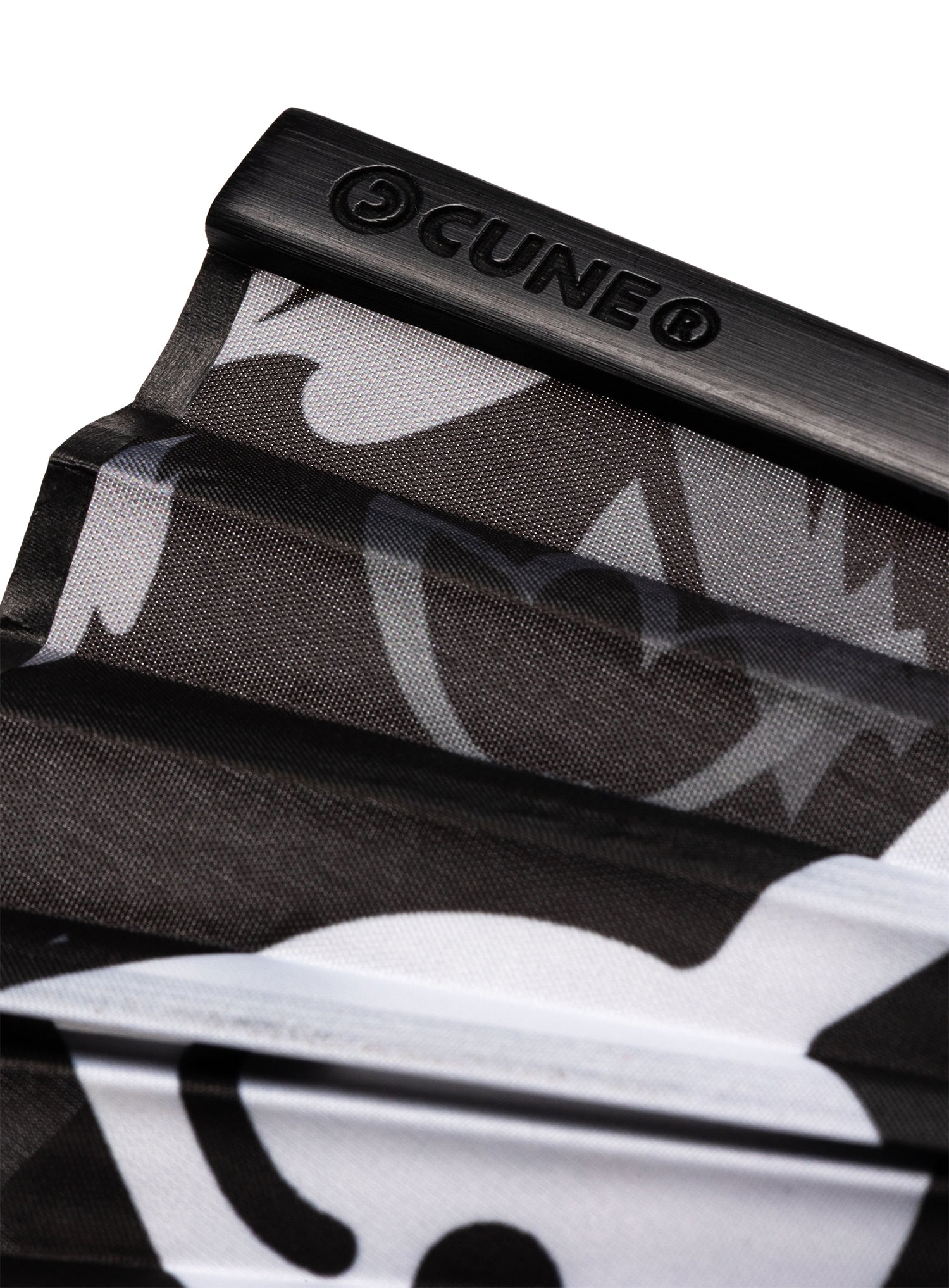 竹と布の扇子 とらちゃん2