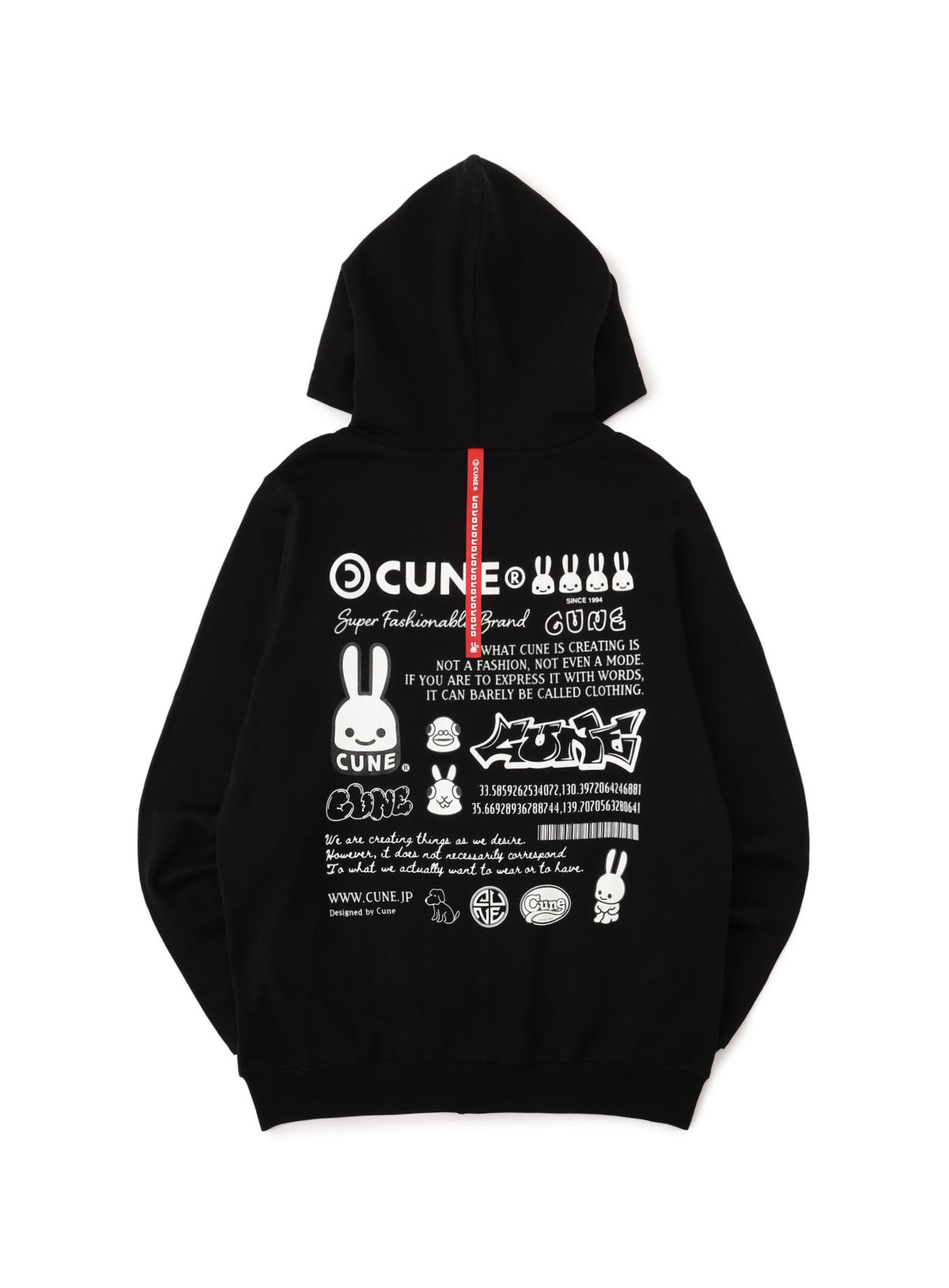 CUNE ZIP PARKA ロゴと文章