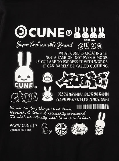 CUNE ZIP PARKA ロゴと文章