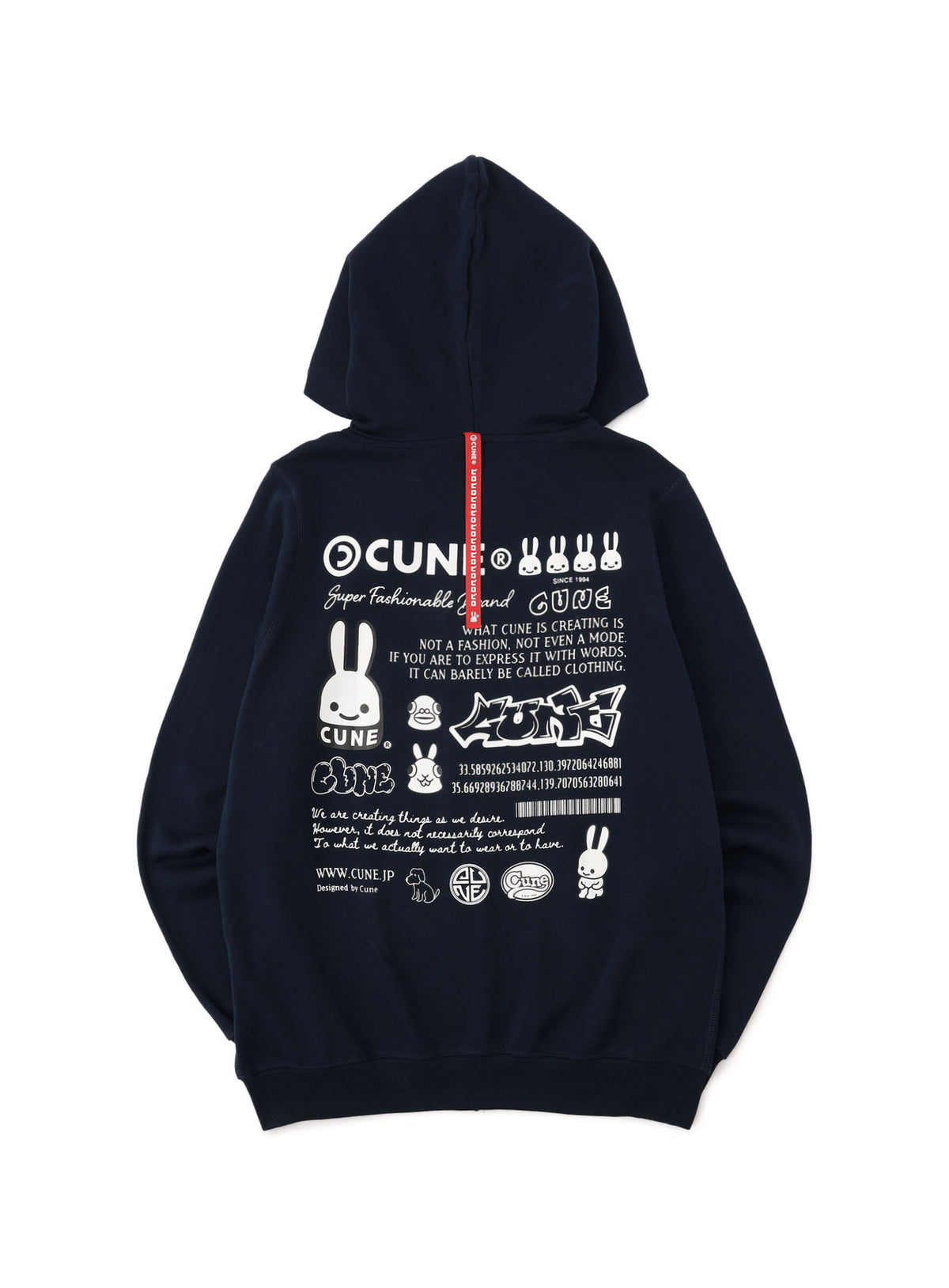 CUNE ZIP PARKA ロゴと文章