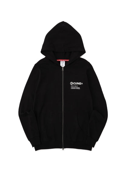 CUNE ZIP PARKA ロゴと文章