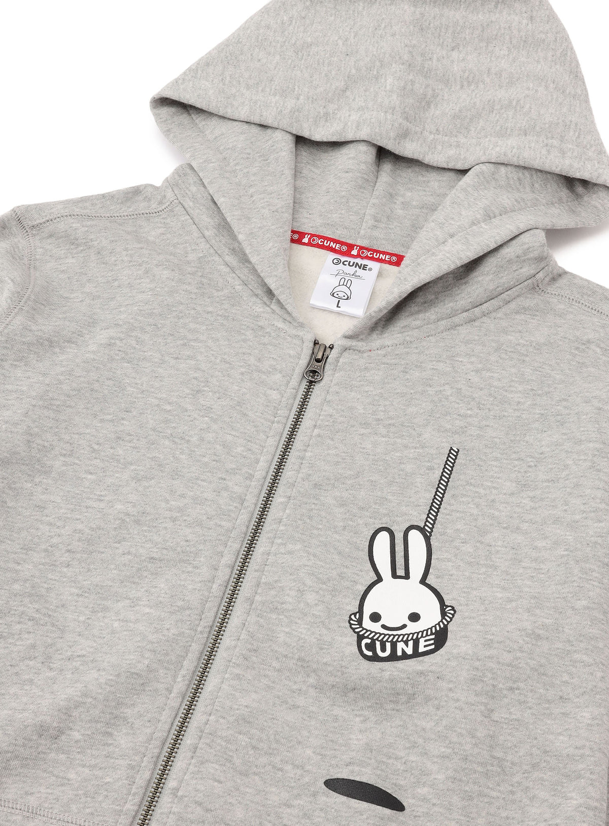 CUNE ZIP PARKA 吊るす