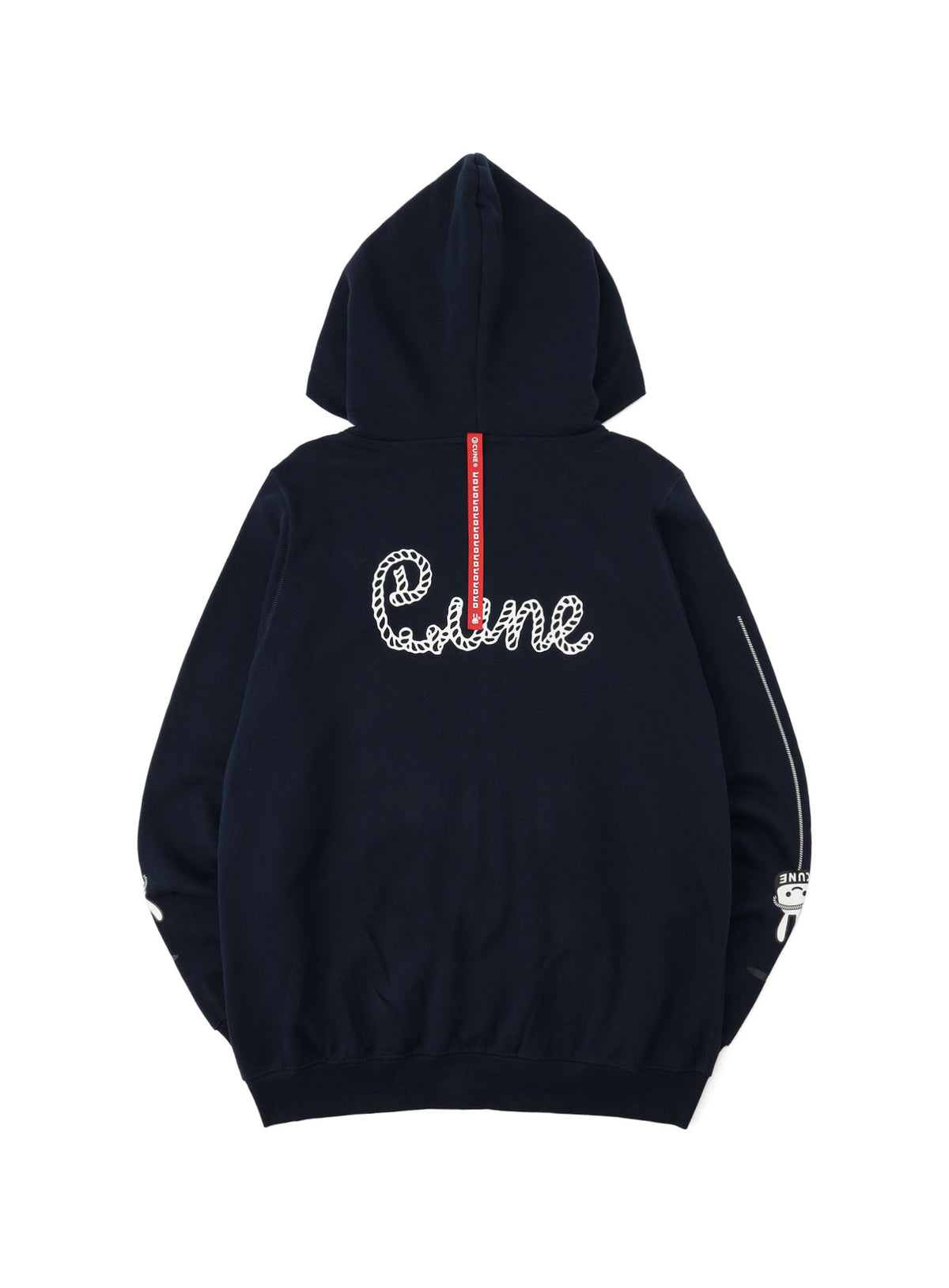 CUNE ZIP PARKA 吊るす