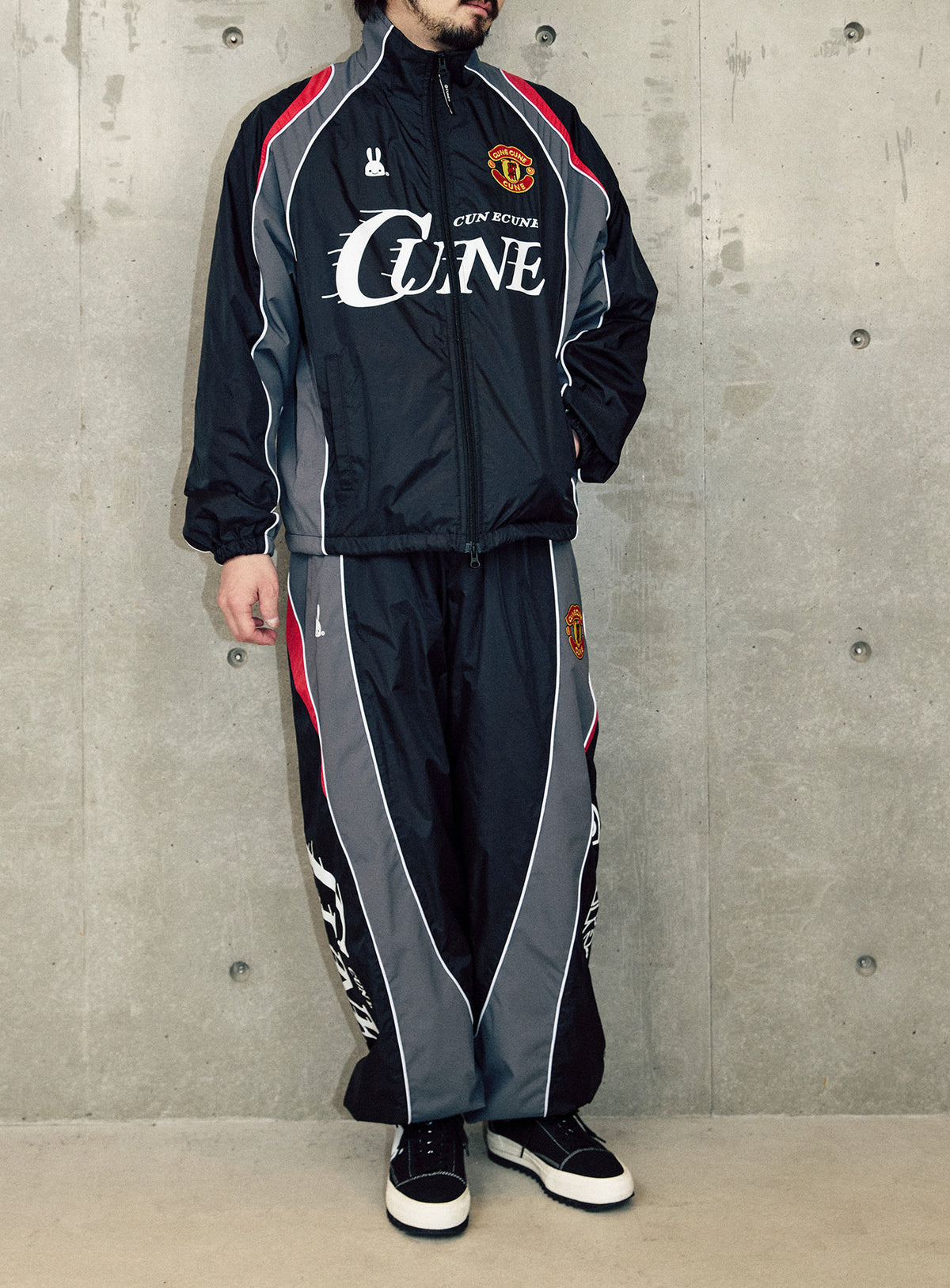 TEAM CUNE ナイロントラックジャケット BLACK