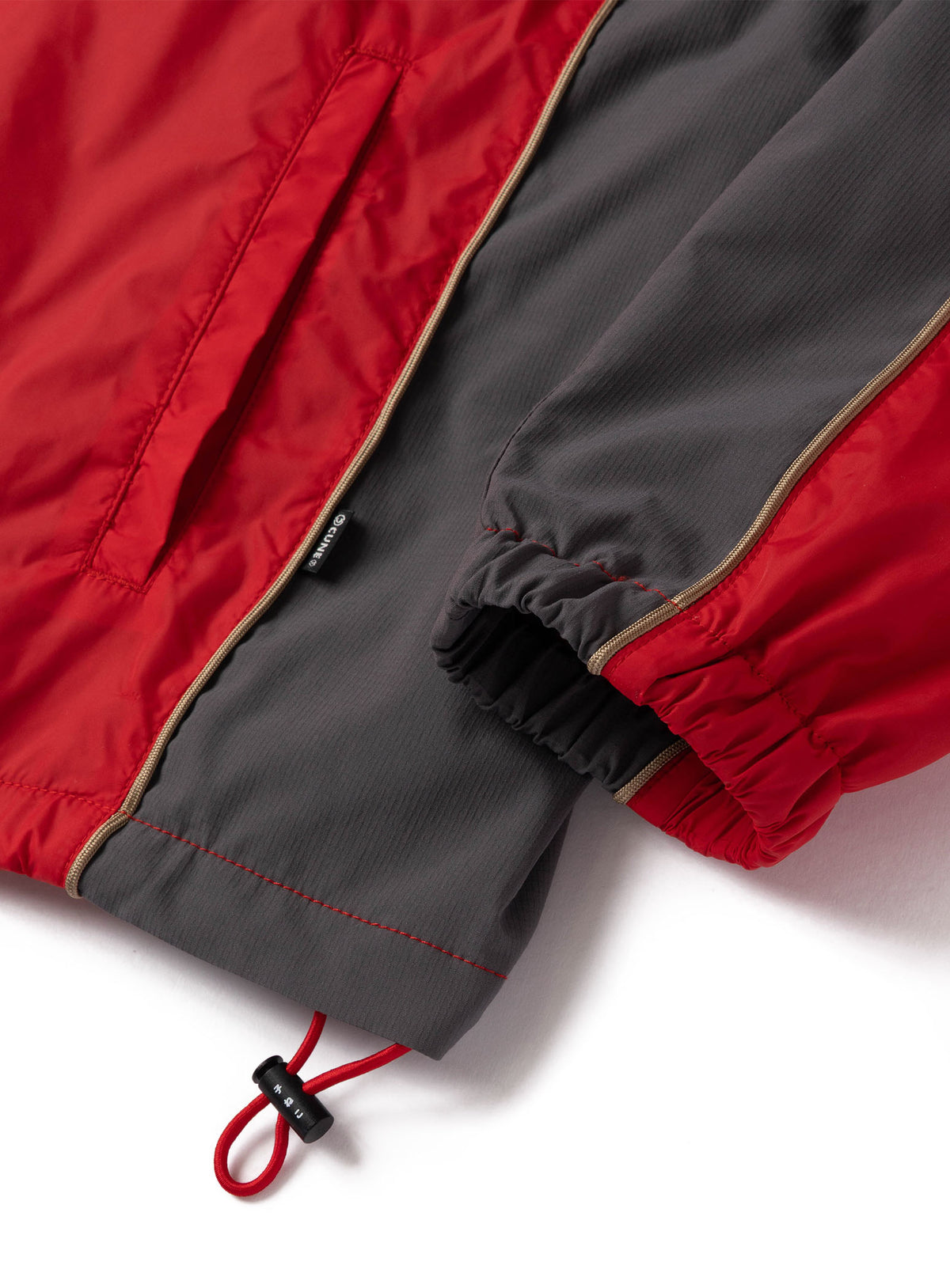TEAM CUNE ナイロントラックジャケット RED