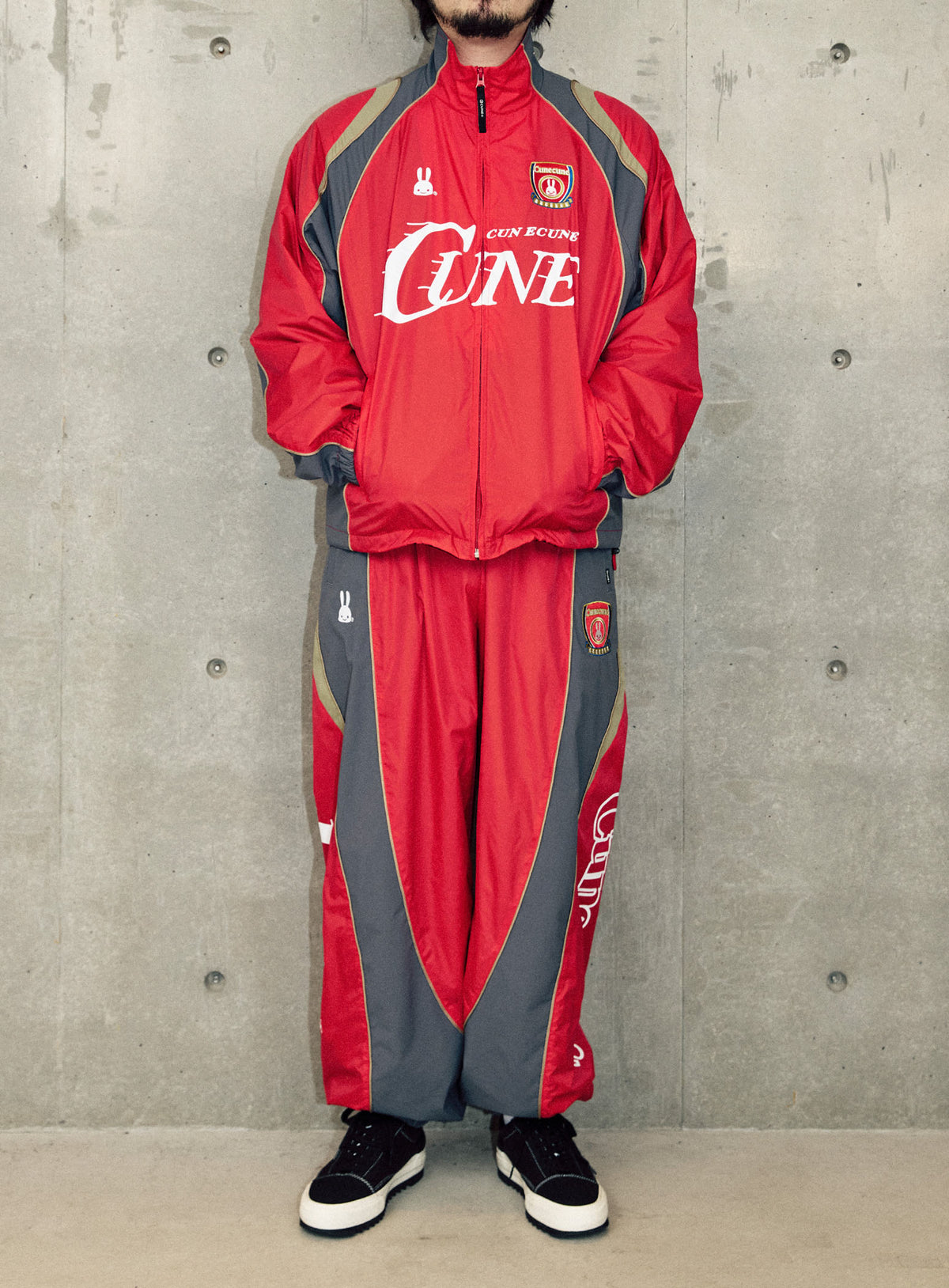 TEAM CUNE ナイロントラックジャケット RED